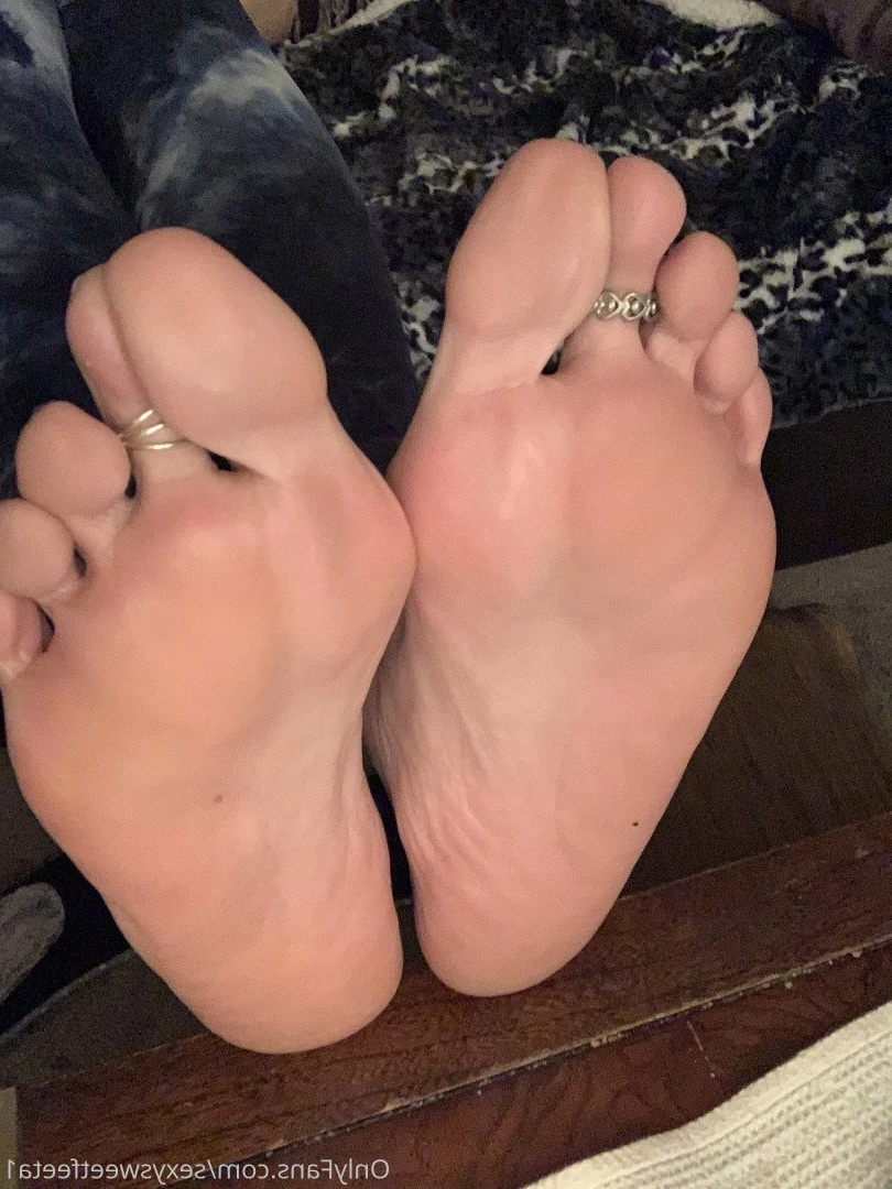 sexysweetfeetana [ sexysweetfeeta1 ] Onlyfans leaked photo 2765481 on Hotleaks.tv