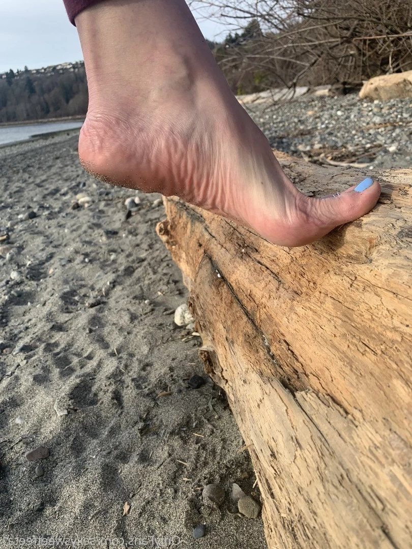 sexysweetfeetana [ sexysweetfeeta1 ] Onlyfans leaked photo 2765688 on Hotleaks.tv