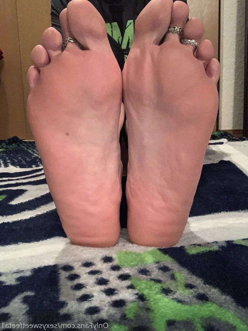 sexysweetfeetana [ sexysweetfeeta1 ] Onlyfans leaked photo 2766225 on Hotleaks.tv