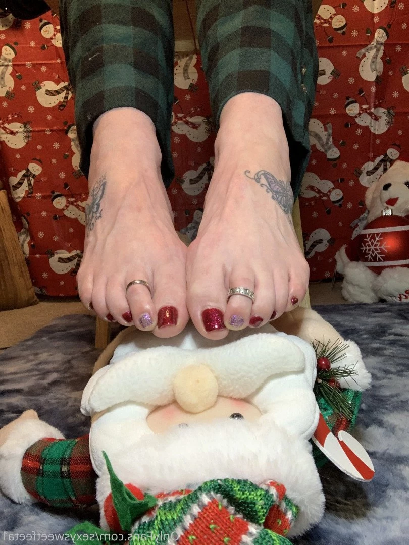 sexysweetfeetana [ sexysweetfeeta1 ] Onlyfans leaked photo 2766795 on Hotleaks.tv