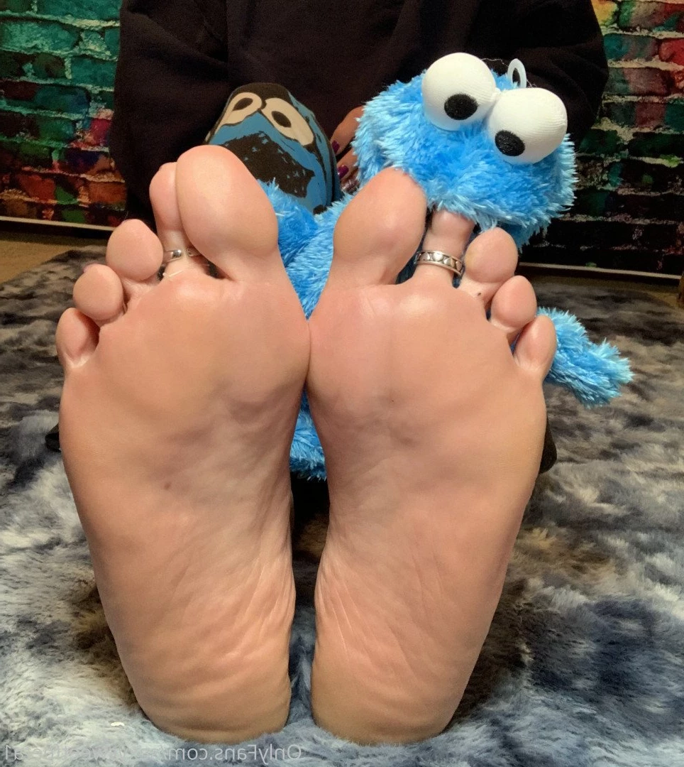 sexysweetfeetana [ sexysweetfeeta1 ] Onlyfans leaked photo 2766811 on Hotleaks.tv
