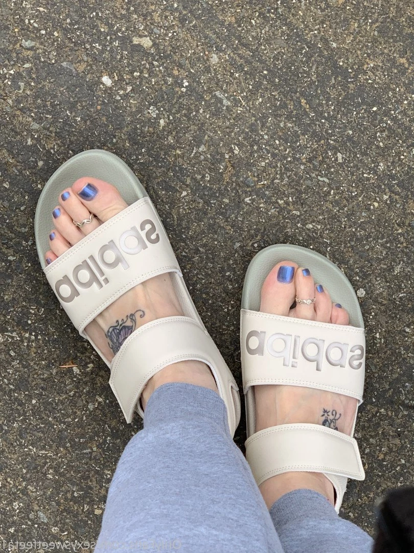 sexysweetfeetana [ sexysweetfeeta1 ] Onlyfans leaked photo 2767119 on Hotleaks.tv