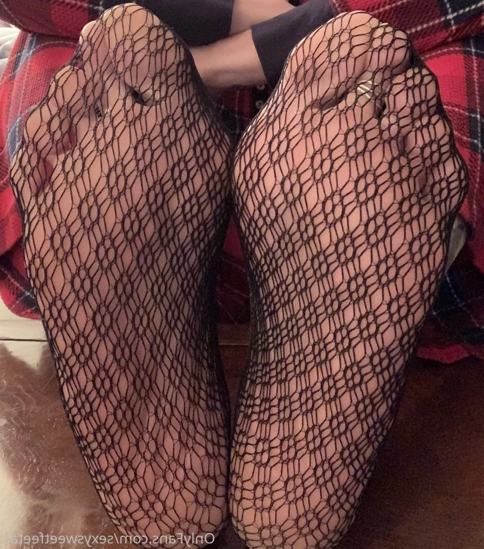 sexysweetfeetana [ sexysweetfeeta1 ] Onlyfans leaked photo 2767394 on Hotleaks.tv