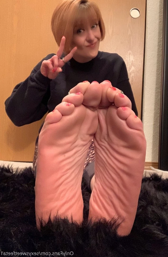 sexysweetfeetana [ sexysweetfeeta1 ] Onlyfans leaked photo 2767487 on Hotleaks.tv