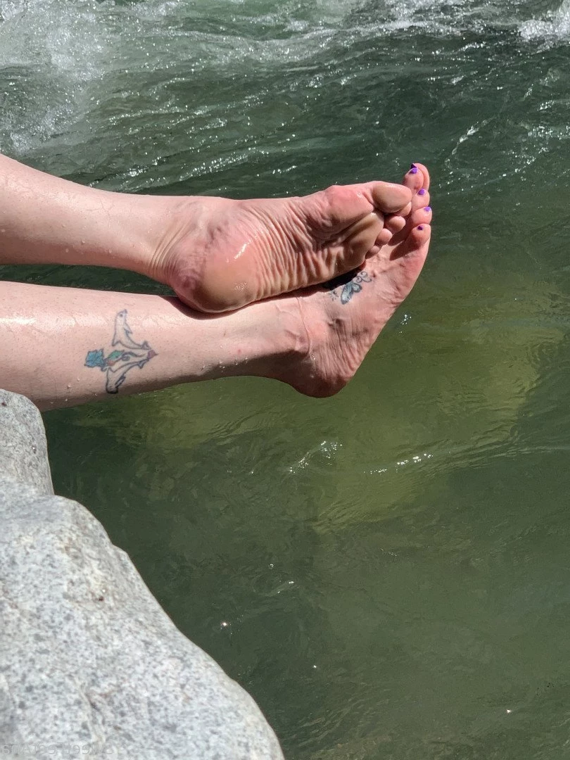 sexysweetfeetana [ sexysweetfeeta1 ] Onlyfans leaked photo 2767954 on Hotleaks.tv