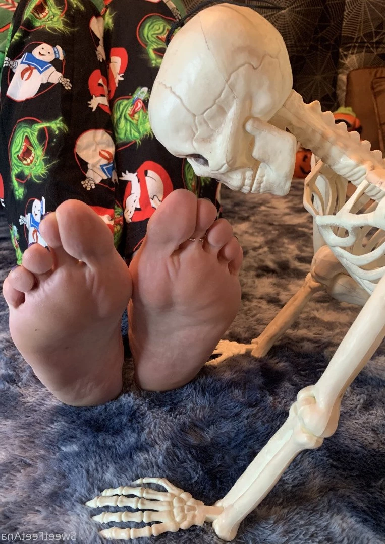 sexysweetfeetana [ sexysweetfeeta1 ] Onlyfans leaked photo 2768514 on Hotleaks.tv