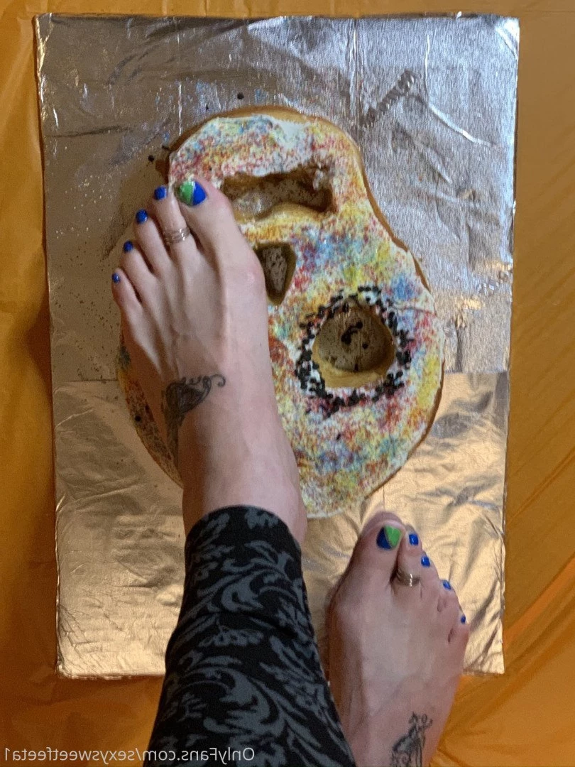 sexysweetfeetana [ sexysweetfeeta1 ] Onlyfans leaked photo 2768870 on Hotleaks.tv