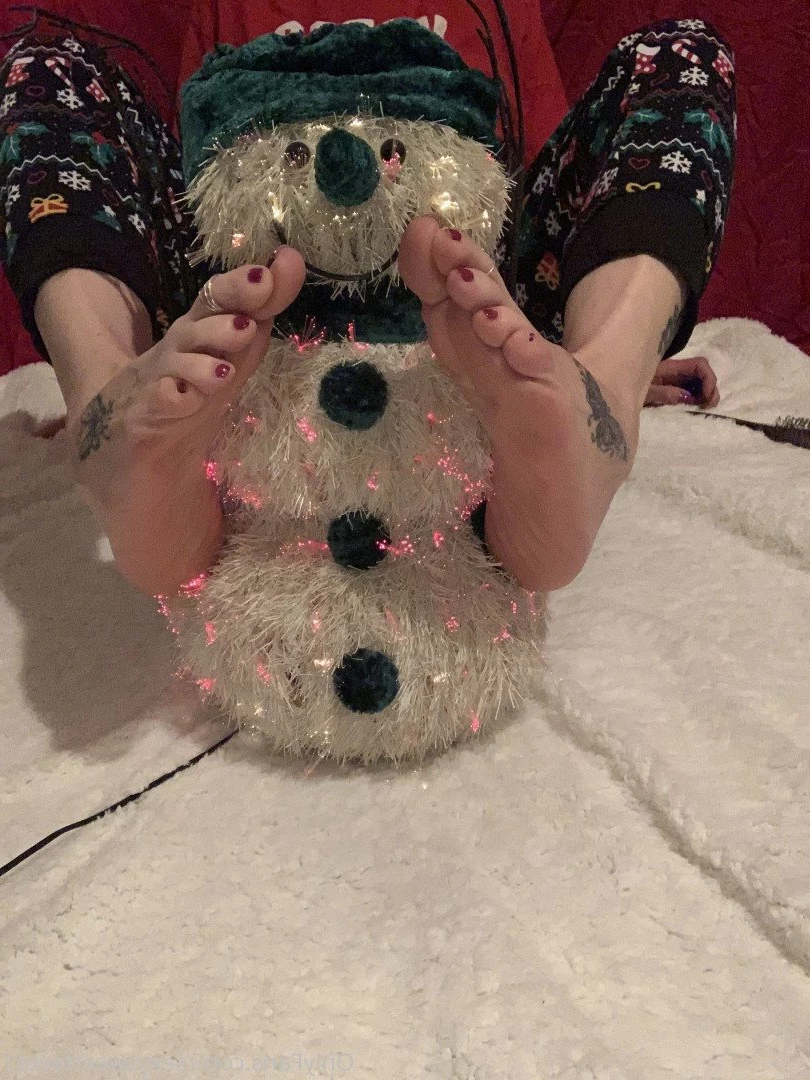 sexysweetfeetana [ sexysweetfeeta1 ] Onlyfans leaked photo 2768934 on Hotleaks.tv