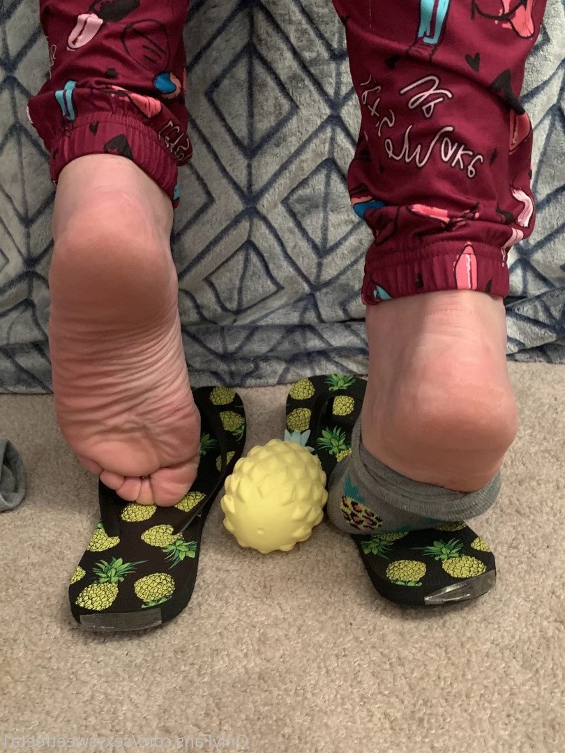 sexysweetfeetana [ sexysweetfeeta1 ] Onlyfans leaked photo 2768985 on Hotleaks.tv