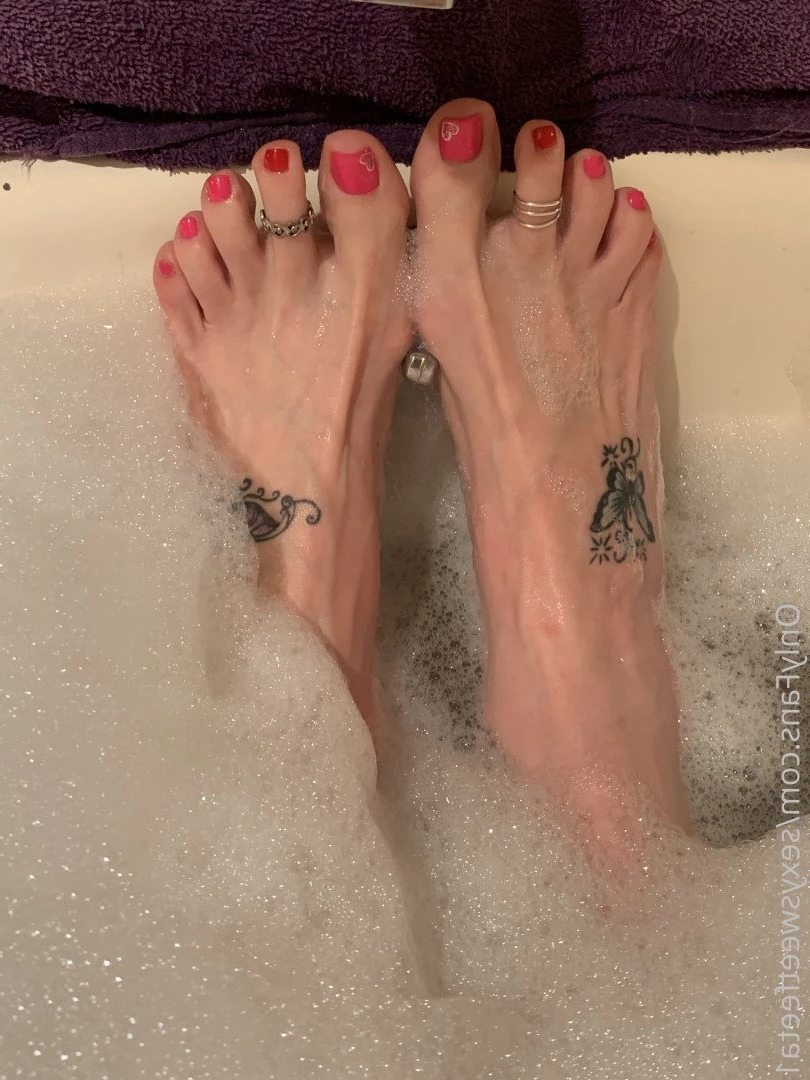 sexysweetfeetana [ sexysweetfeeta1 ] Onlyfans leaked photo 2770185 on Hotleaks.tv