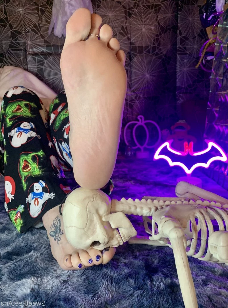 sexysweetfeetana [ sexysweetfeeta1 ] Onlyfans leaked photo 2770345 on Hotleaks.tv