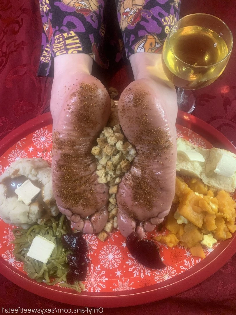 sexysweetfeetana [ sexysweetfeeta1 ] Onlyfans leaked photo 2770517 on Hotleaks.tv