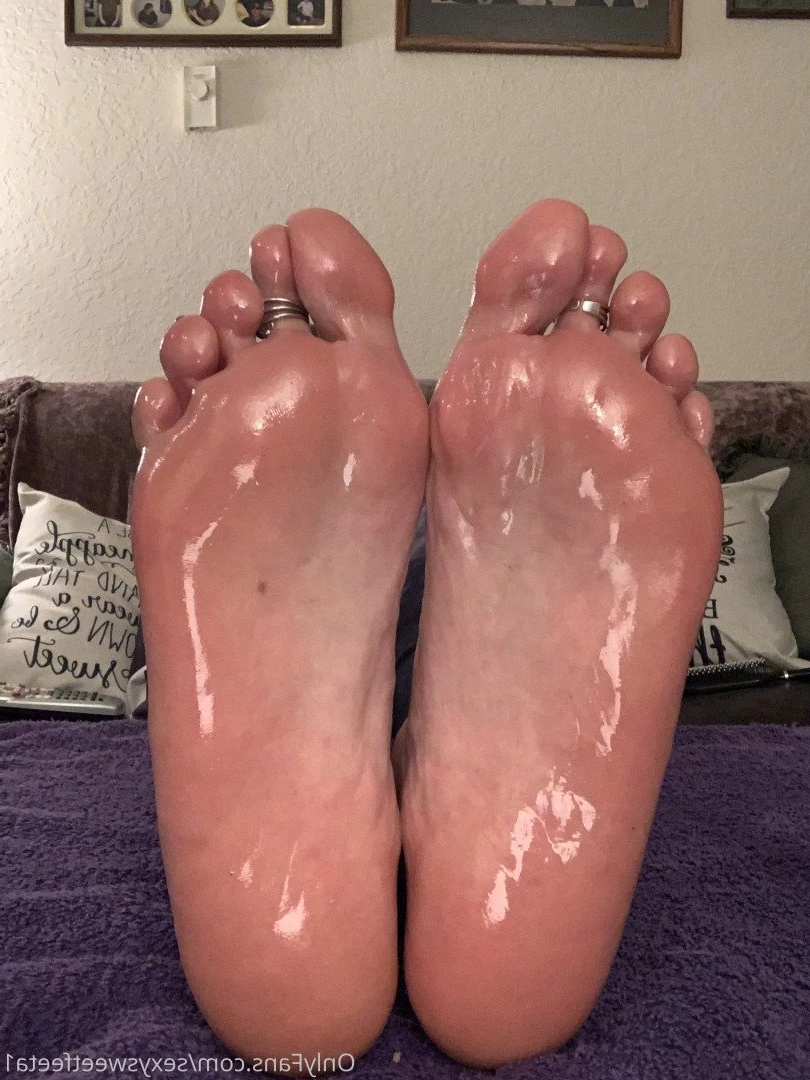 sexysweetfeetana [ sexysweetfeeta1 ] Onlyfans leaked photo 2770794 on Hotleaks.tv