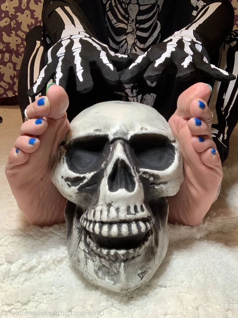 sexysweetfeetana [ sexysweetfeeta1 ] Onlyfans leaked photo 2770835 on Hotleaks.tv