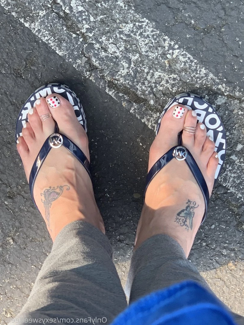 sexysweetfeetana [ sexysweetfeeta1 ] Onlyfans leaked photo 2771240 on Hotleaks.tv