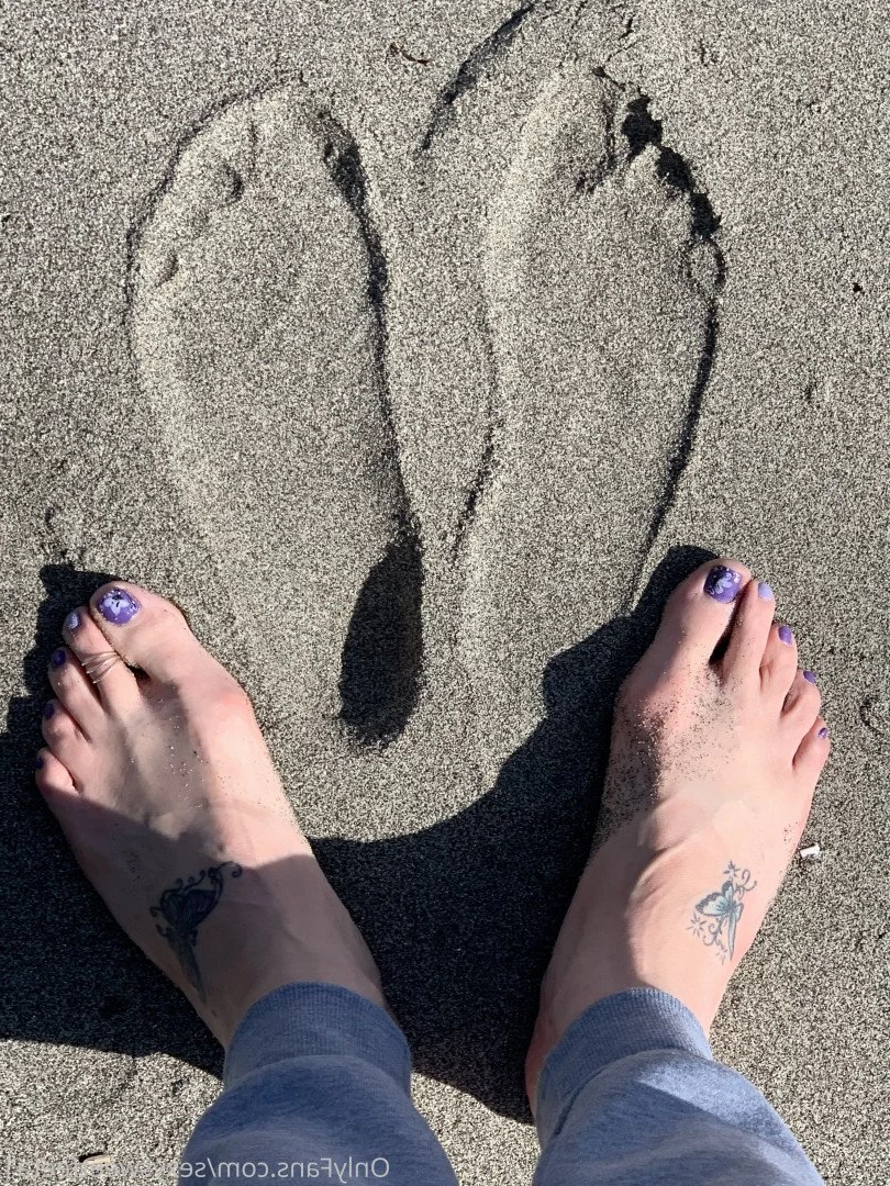 sexysweetfeetana [ sexysweetfeeta1 ] Onlyfans leaked photo 2771449 on Hotleaks.tv
