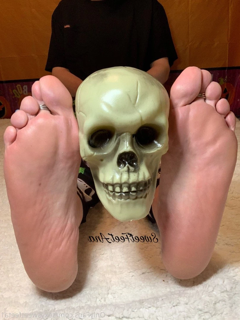 sexysweetfeetana [ sexysweetfeeta1 ] Onlyfans leaked photo 2771521 on Hotleaks.tv