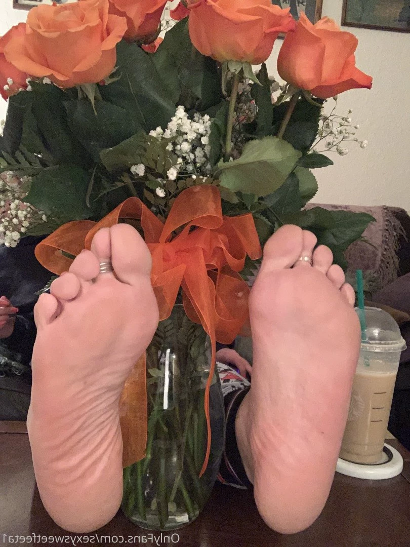 sexysweetfeetana [ sexysweetfeeta1 ] Onlyfans leaked photo 2771545 on Hotleaks.tv