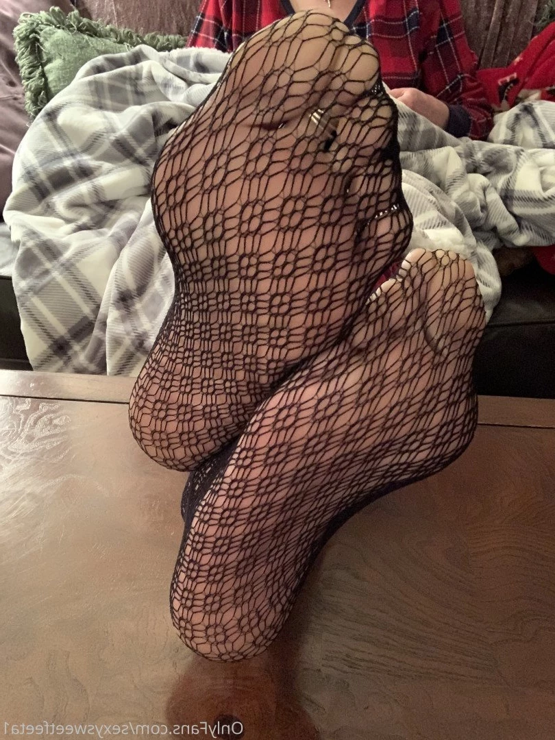 sexysweetfeetana [ sexysweetfeeta1 ] Onlyfans leaked photo 2771577 on Hotleaks.tv