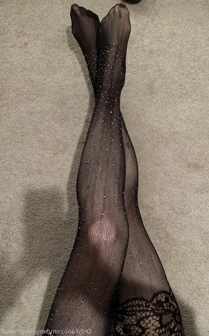 sexysweetfeetana [ sexysweetfeeta1 ] Onlyfans leaked photo 2771633 on Hotleaks.tv