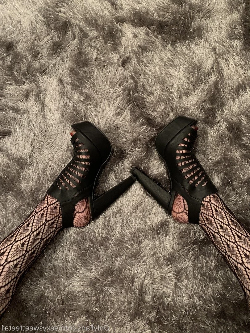 sexysweetfeetana [ sexysweetfeeta1 ] Onlyfans leaked photo 2771731 on Hotleaks.tv