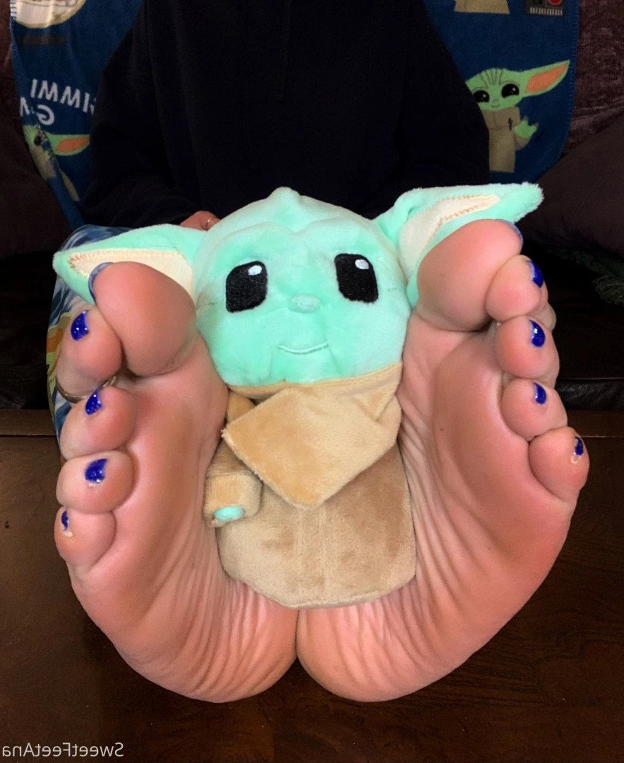 sexysweetfeetana [ sexysweetfeeta1 ] Onlyfans leaked photo 2772374 on Hotleaks.tv