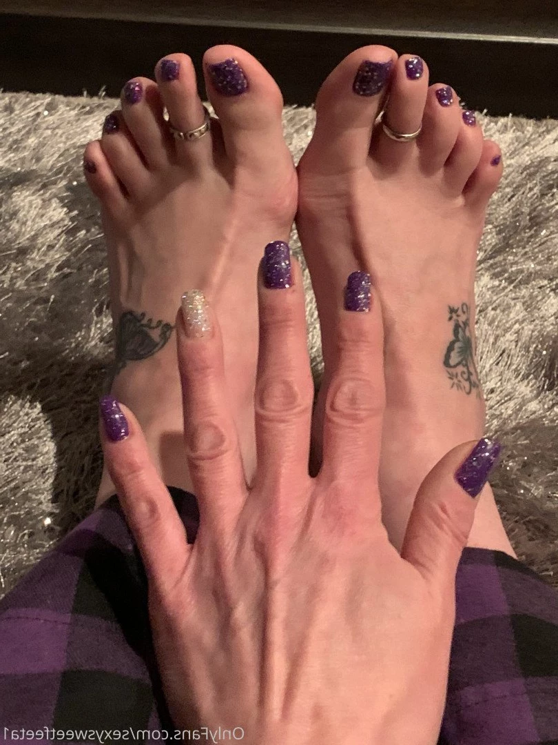 sexysweetfeetana [ sexysweetfeeta1 ] Onlyfans leaked photo 2772915 on Hotleaks.tv