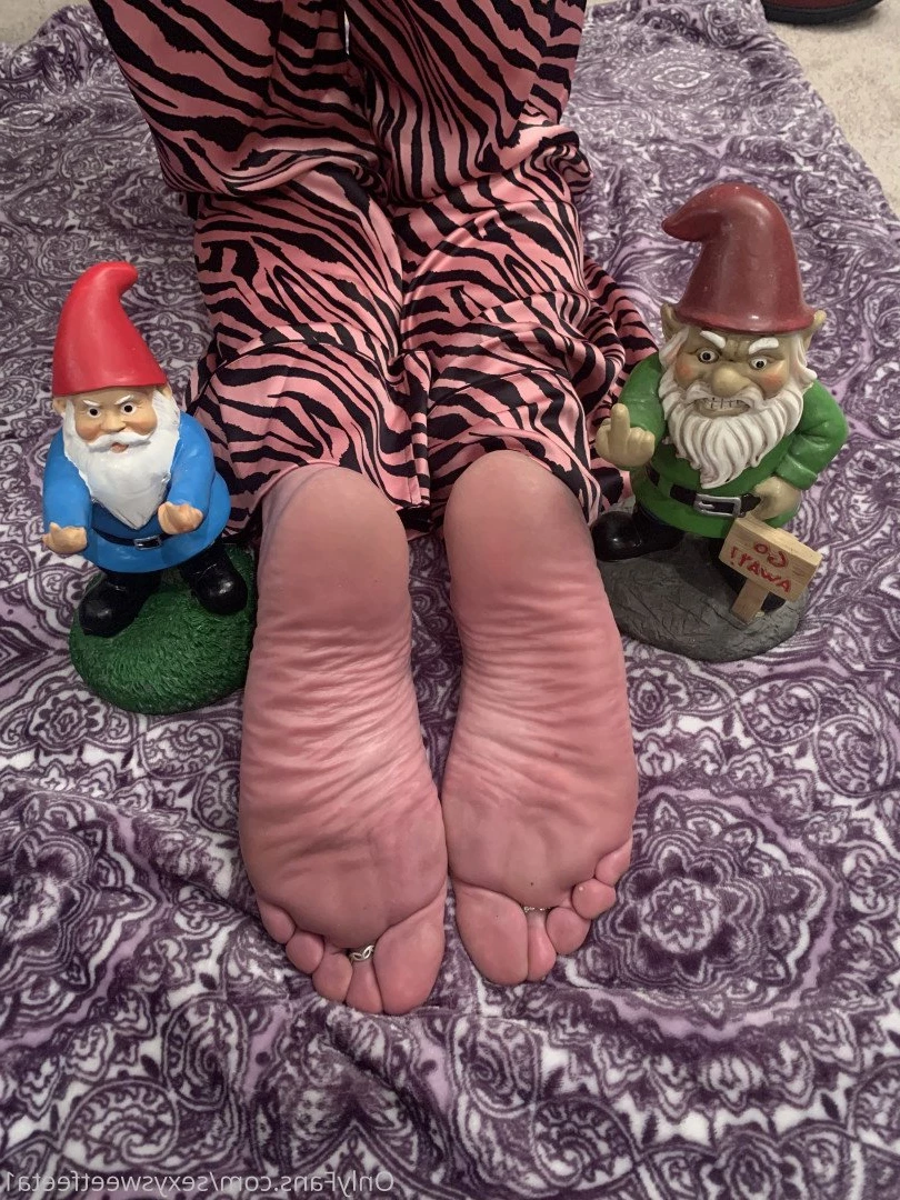 sexysweetfeetana [ sexysweetfeeta1 ] Onlyfans leaked photo 2773447 on Hotleaks.tv