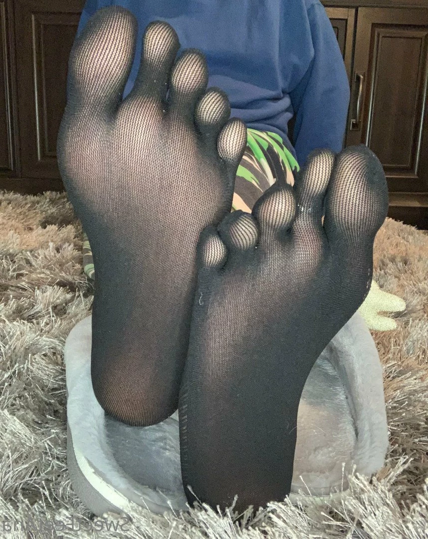 sexysweetfeetana [ sexysweetfeeta1 ] Onlyfans leaked photo 2773487 on Hotleaks.tv