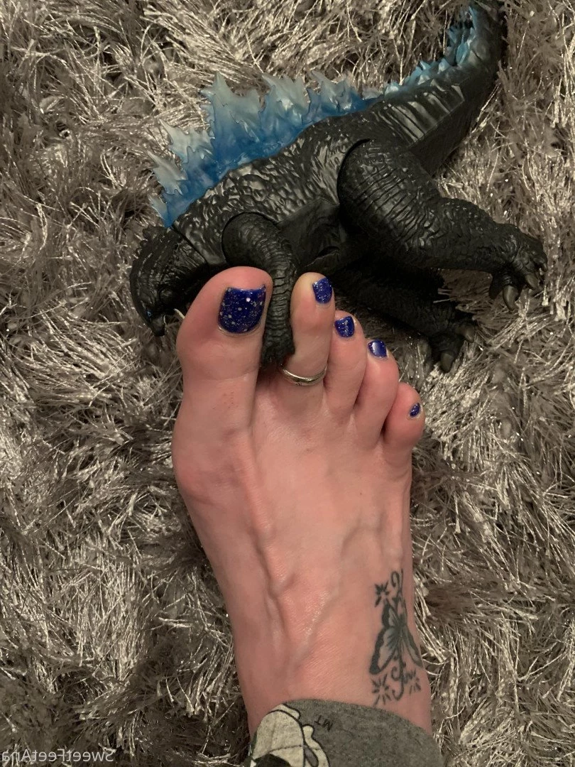 sexysweetfeetana [ sexysweetfeeta1 ] Onlyfans leaked photo 2773736 on Hotleaks.tv