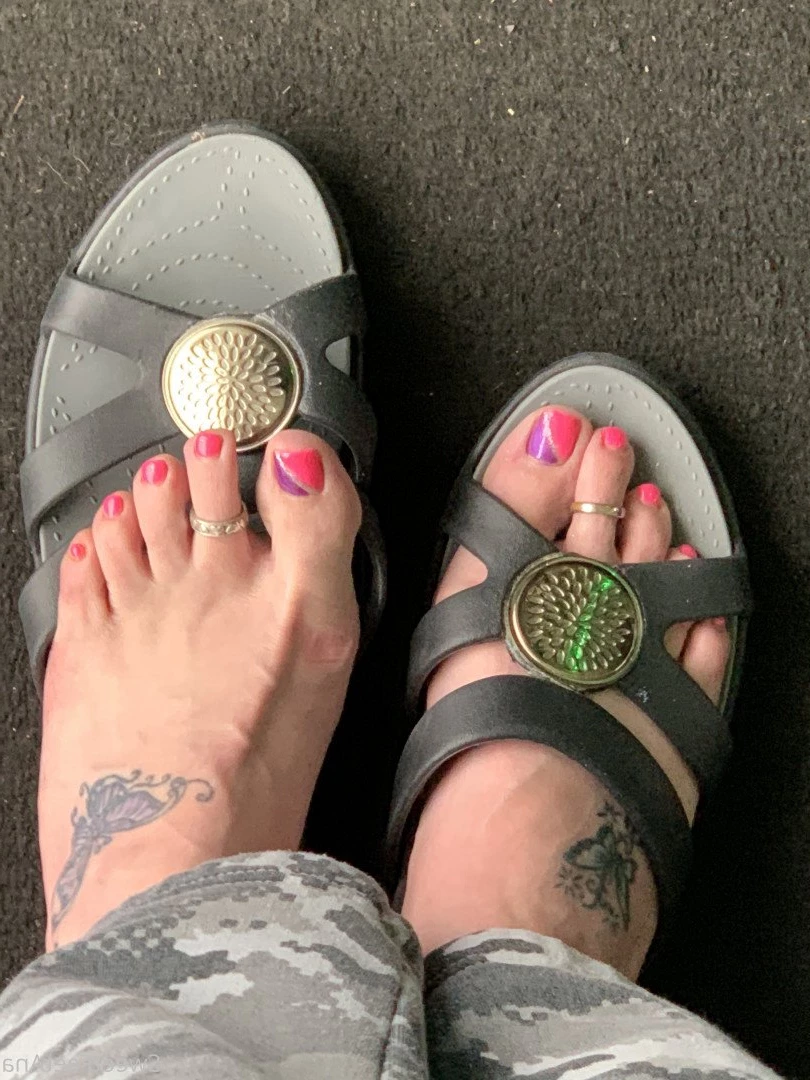 sexysweetfeetana [ sexysweetfeeta1 ] Onlyfans leaked photo 2773984 on Hotleaks.tv