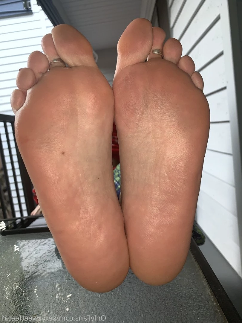 sexysweetfeetana [ sexysweetfeeta1 ] Onlyfans leaked photo 2774385 on Hotleaks.tv