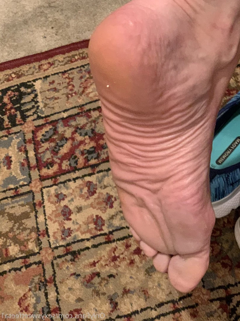 sexysweetfeetana [ sexysweetfeeta1 ] Onlyfans leaked photo 2774844 on Hotleaks.tv