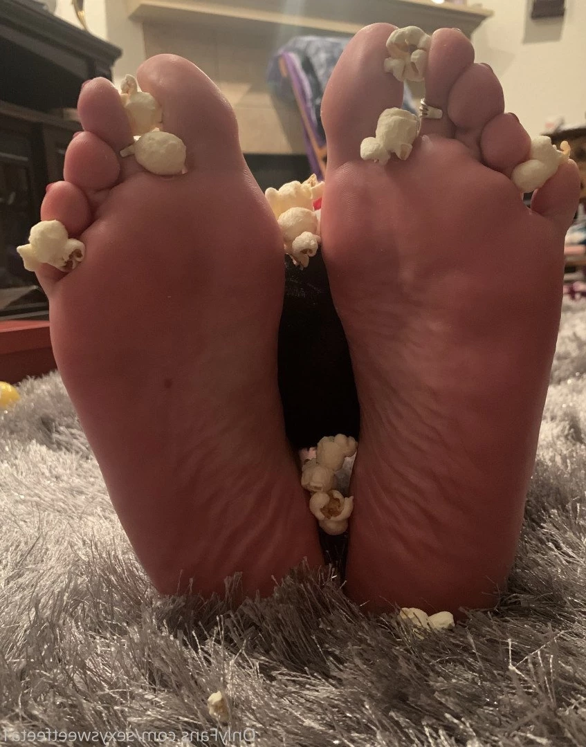 sexysweetfeetana [ sexysweetfeeta1 ] Onlyfans leaked photo 2774917 on Hotleaks.tv