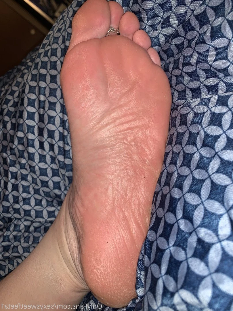 sexysweetfeetana [ sexysweetfeeta1 ] Onlyfans leaked photo 2775026 on Hotleaks.tv