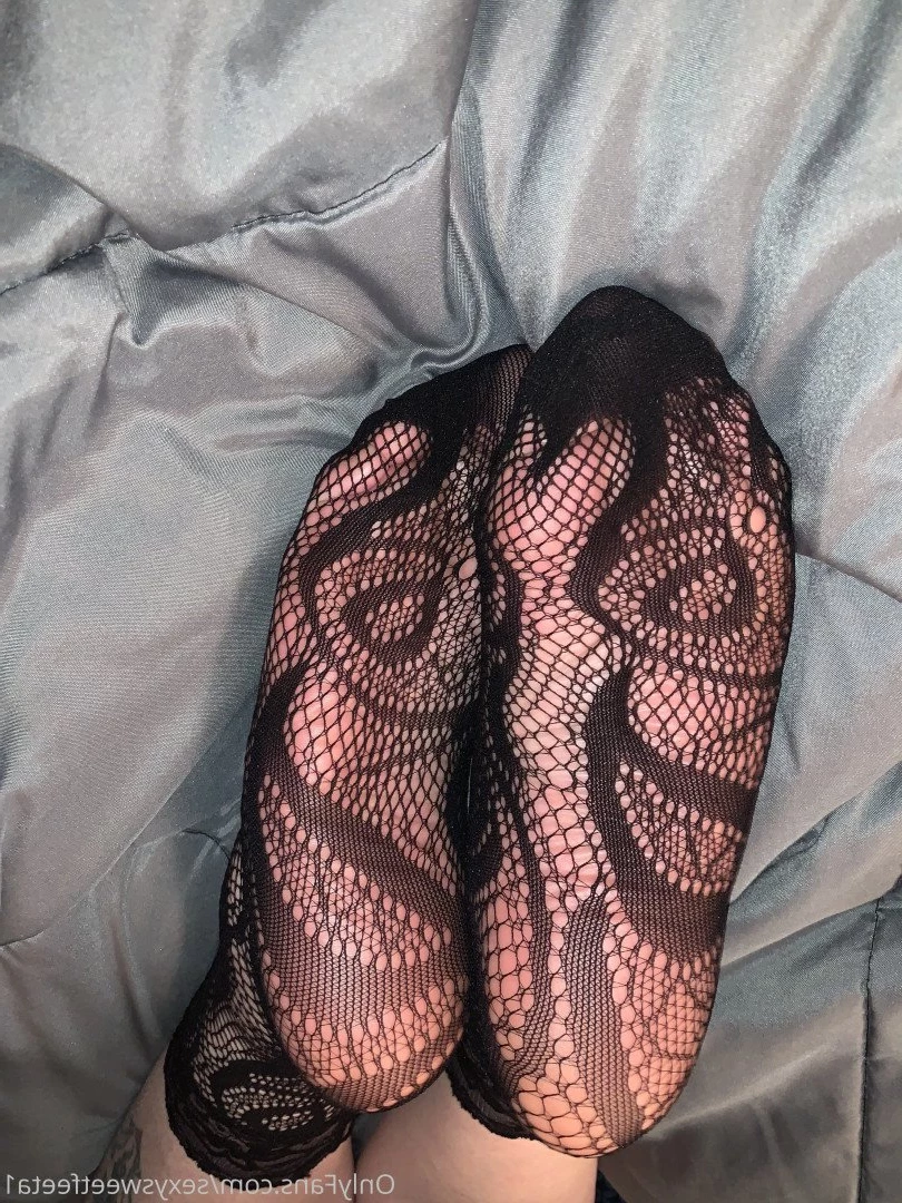 sexysweetfeetana [ sexysweetfeeta1 ] Onlyfans leaked photo 2775107 on Hotleaks.tv