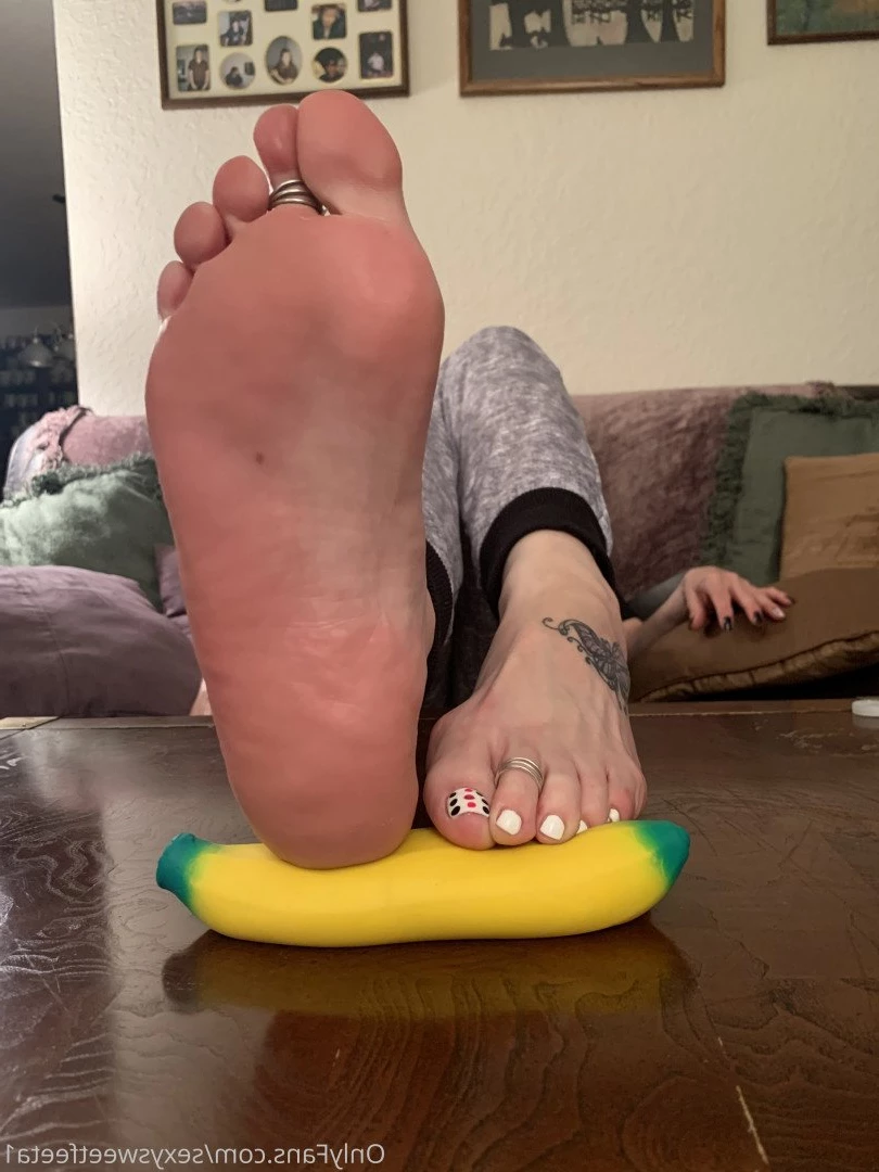 sexysweetfeetana [ sexysweetfeeta1 ] Onlyfans leaked photo 2775363 on Hotleaks.tv