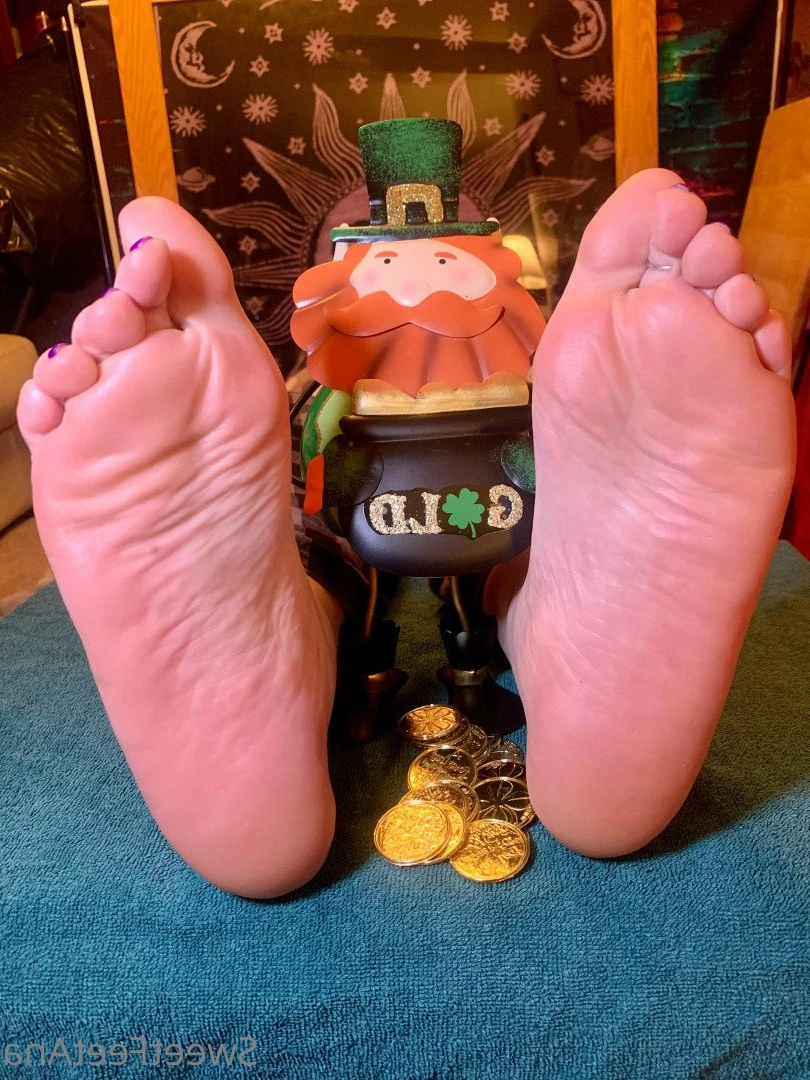 sexysweetfeetana [ sexysweetfeeta1 ] Onlyfans leaked photo 2776225 on Hotleaks.tv