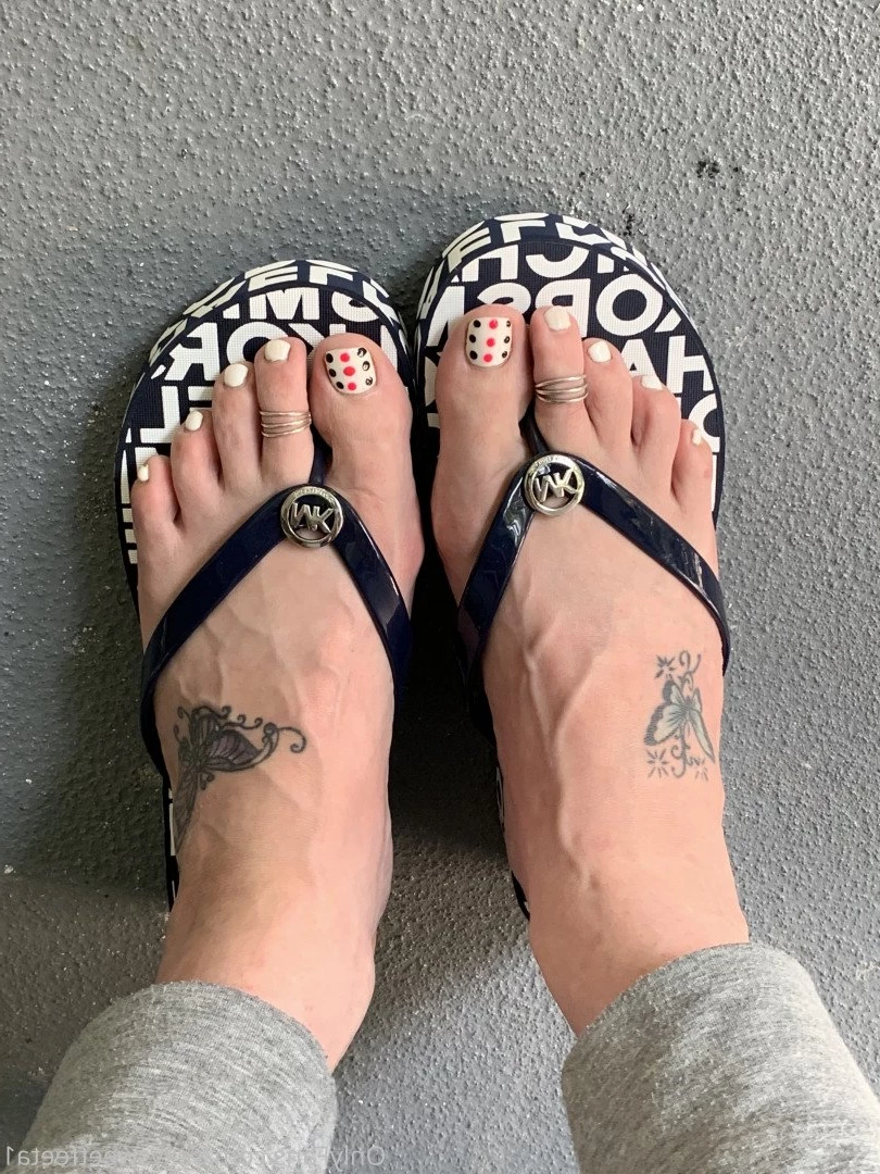 sexysweetfeetana [ sexysweetfeeta1 ] Onlyfans leaked photo 2776340 on Hotleaks.tv