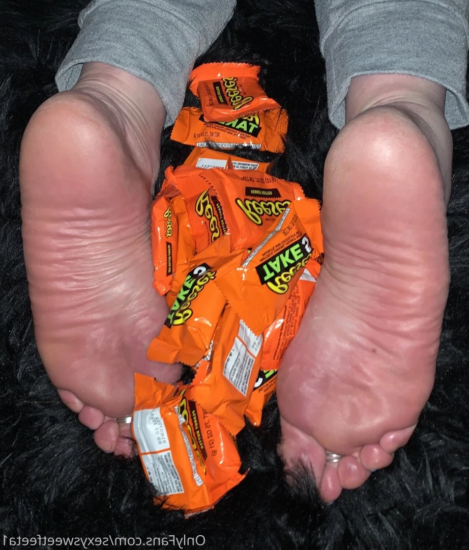 sexysweetfeetana [ sexysweetfeeta1 ] Onlyfans leaked photo 2776510 on Hotleaks.tv