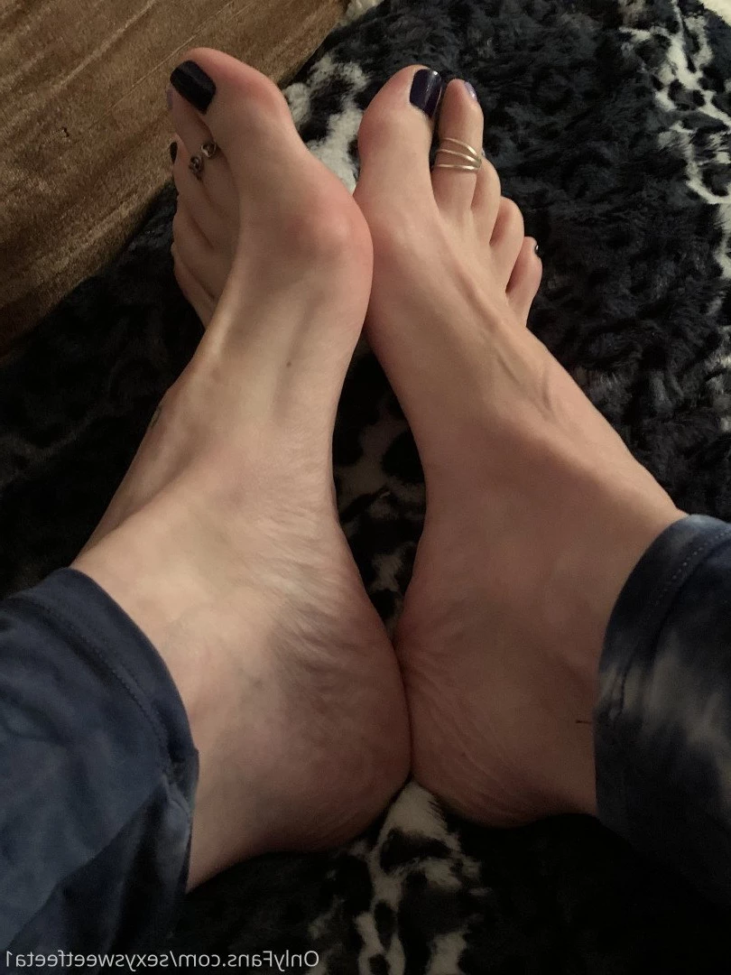 sexysweetfeetana [ sexysweetfeeta1 ] Onlyfans leaked photo 2776975 on Hotleaks.tv