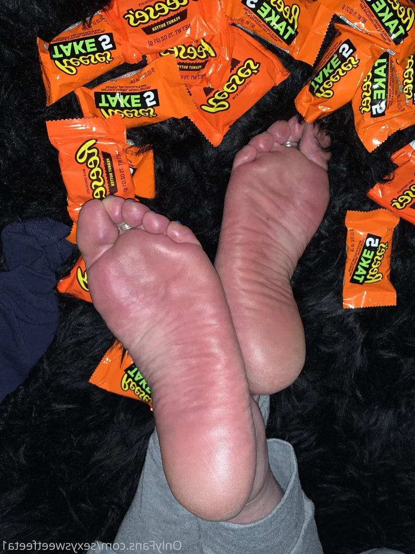 sexysweetfeetana [ sexysweetfeeta1 ] Onlyfans leaked photo 2777022 on Hotleaks.tv