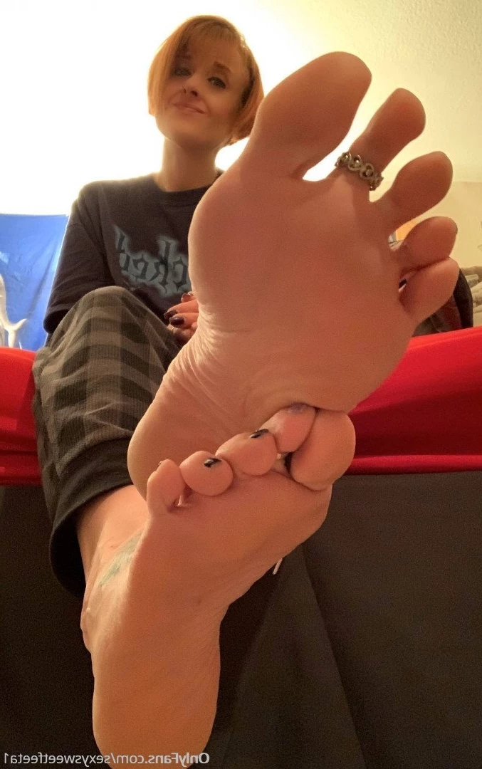 sexysweetfeetana [ sexysweetfeeta1 ] Onlyfans leaked photo 2777173 on Hotleaks.tv