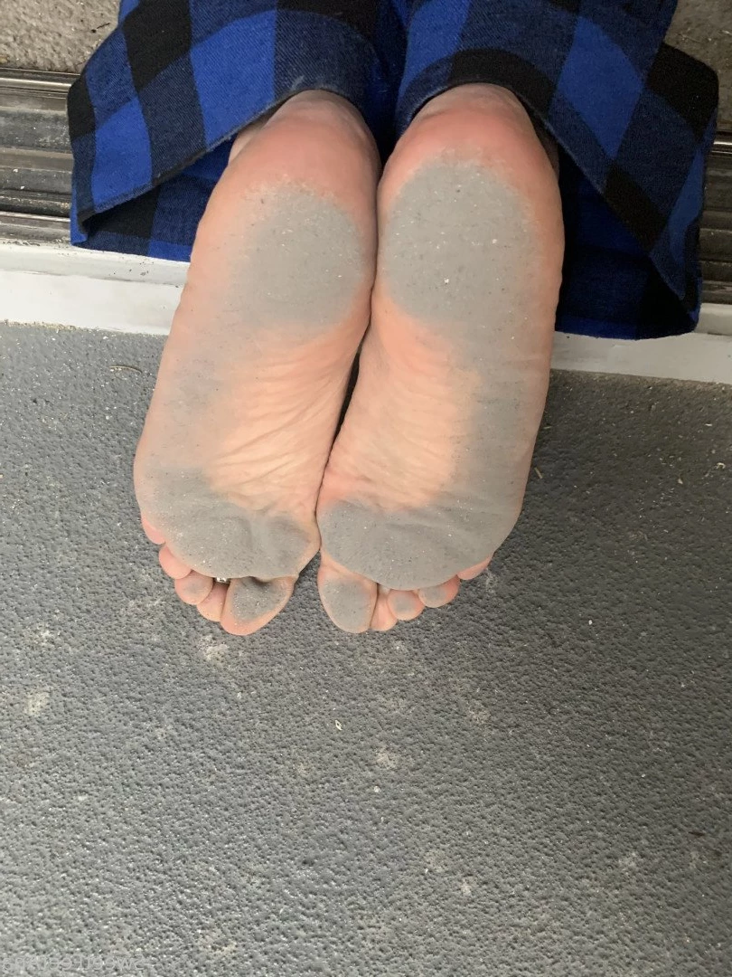 sexysweetfeetana [ sexysweetfeeta1 ] Onlyfans leaked photo 2777233 on Hotleaks.tv