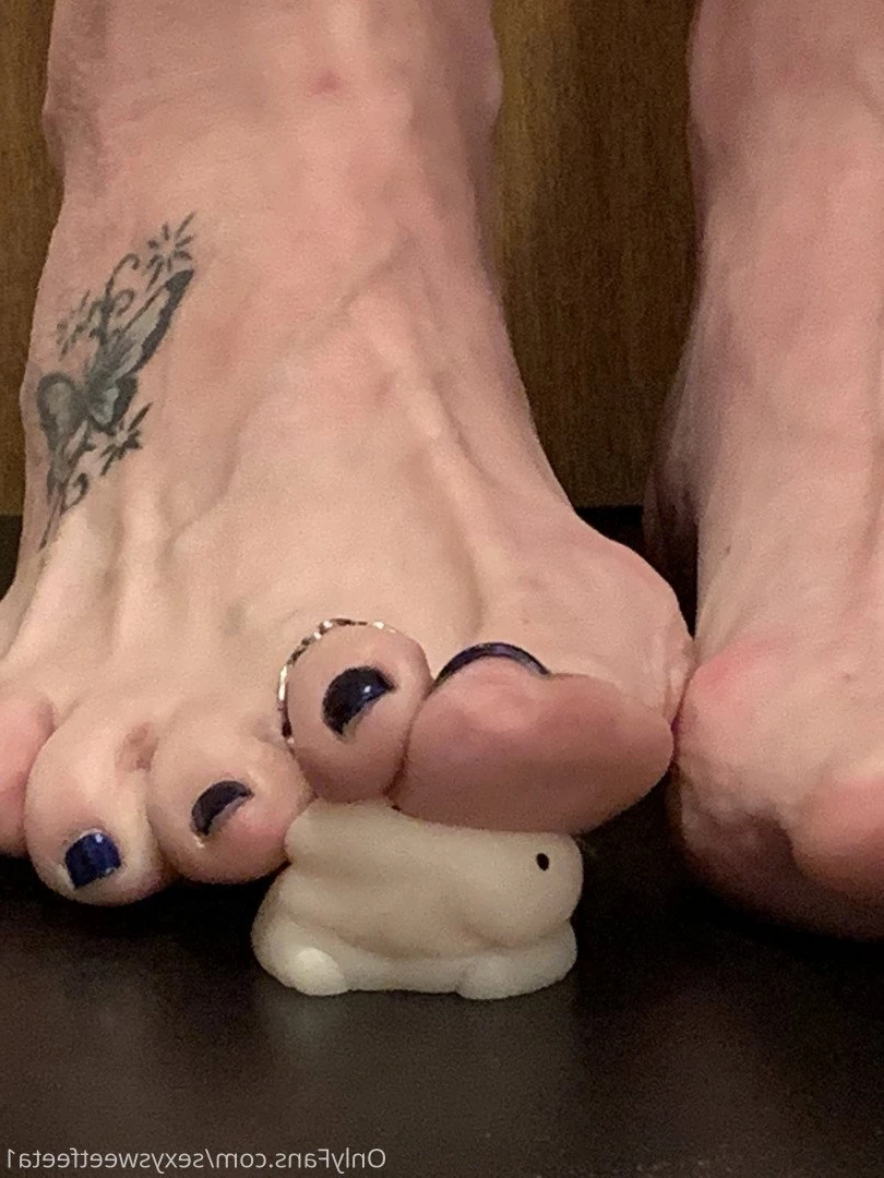 sexysweetfeetana [ sexysweetfeeta1 ] Onlyfans leaked photo 2777267 on Hotleaks.tv