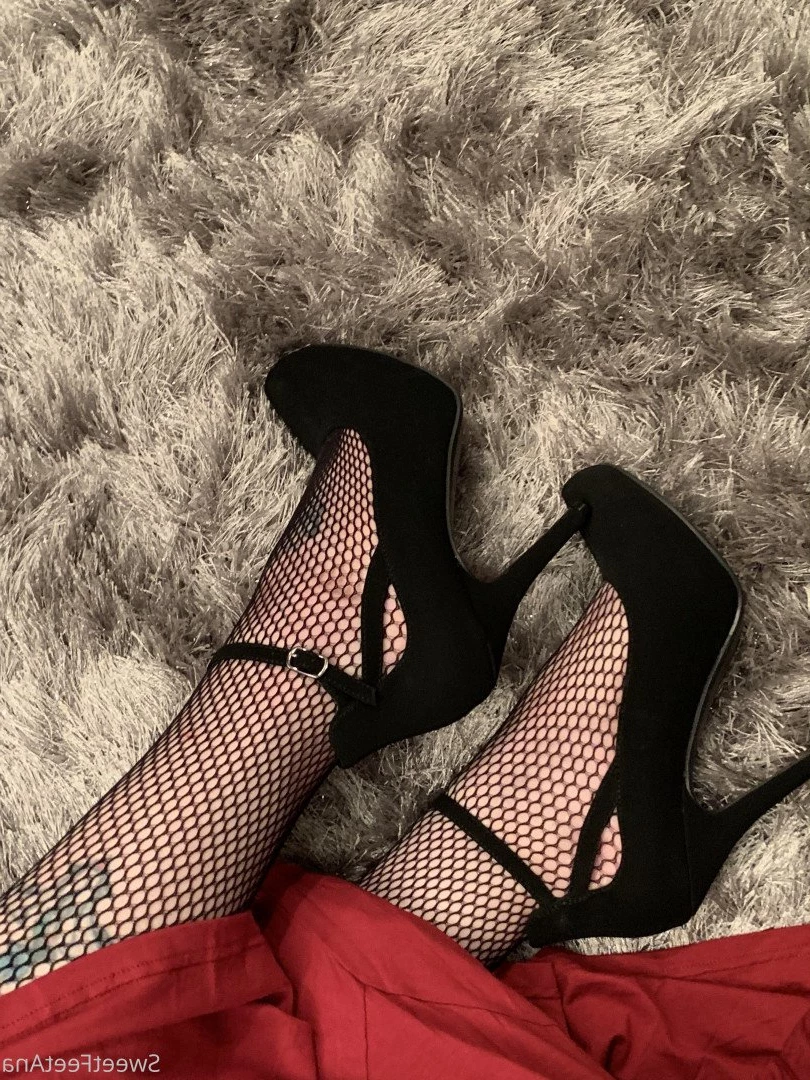 sexysweetfeetana [ sexysweetfeeta1 ] Onlyfans leaked photo 2777423 on Hotleaks.tv