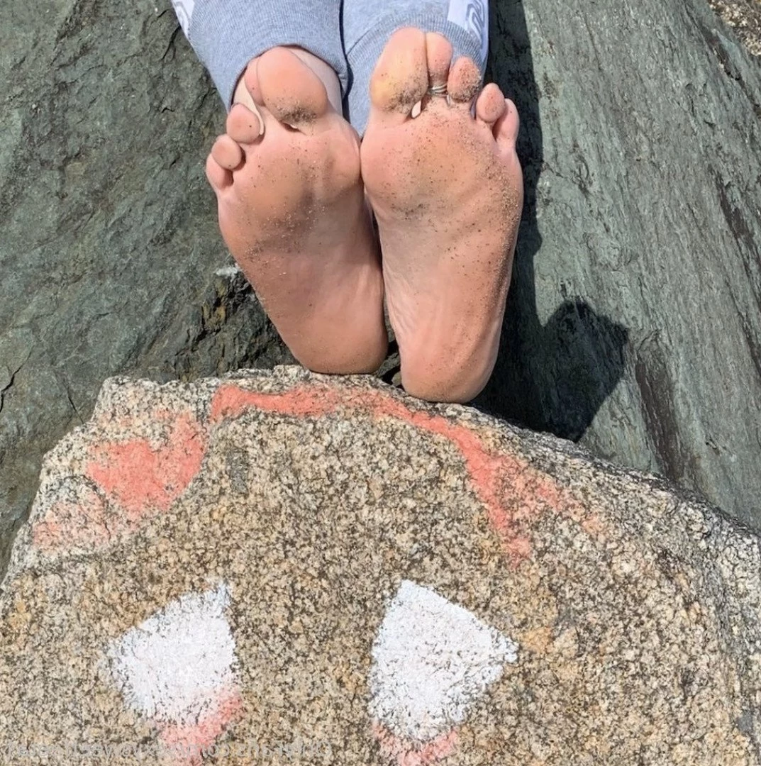sexysweetfeetana [ sexysweetfeeta1 ] Onlyfans leaked photo 2777675 on Hotleaks.tv