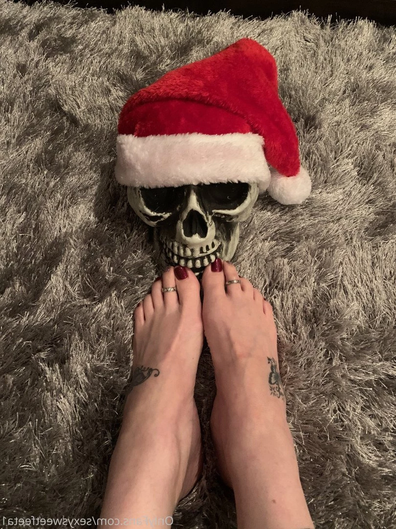 sexysweetfeetana [ sexysweetfeeta1 ] Onlyfans leaked photo 2778032 on Hotleaks.tv