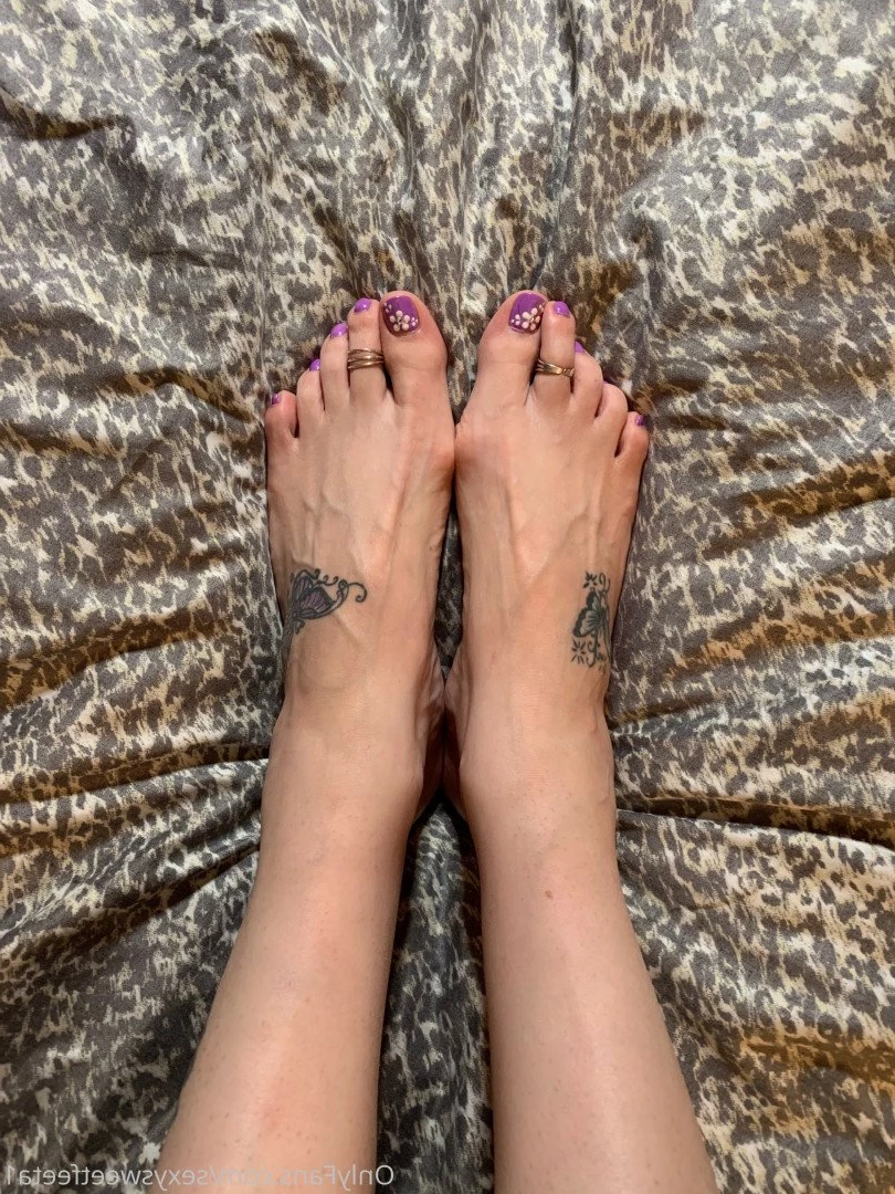 sexysweetfeetana [ sexysweetfeeta1 ] Onlyfans leaked photo 2778345 on Hotleaks.tv