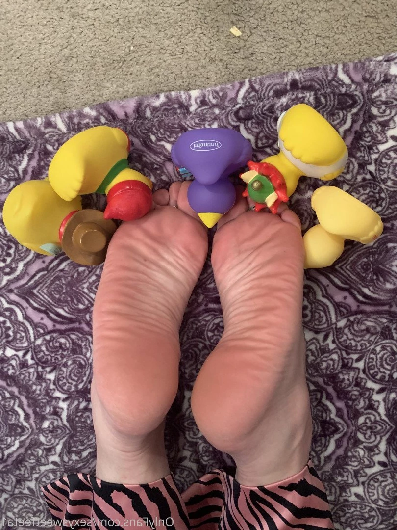 sexysweetfeetana [ sexysweetfeeta1 ] Onlyfans leaked photo 2778459 on Hotleaks.tv